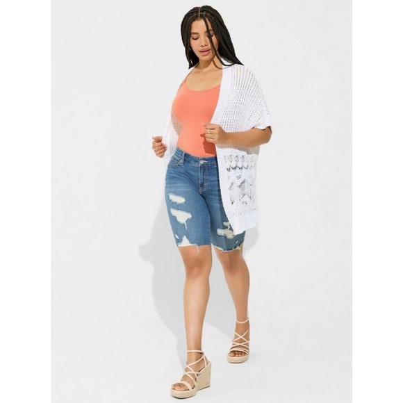 Torrid Women's White Open Front Stitch Cardigan Poncho Sweater NWT 1/2 - Picture 2 of 5